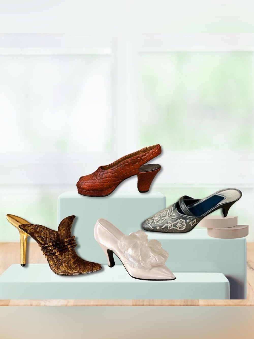 4-pack Just the Right Shoe mini shoe figurines.